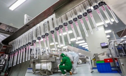 威高工廠插上數字翅膀 火炬高技術產業開發區實現生產全掌控，一屏覽車間